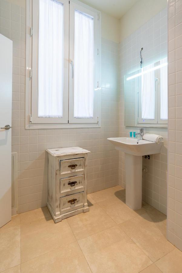 Urbe 10 Carreteria 1 Bedroom Apartment Málaga Eksteriør bilde